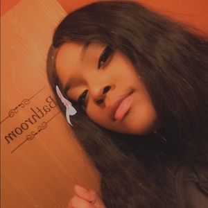 Meet your Posher, Nyla